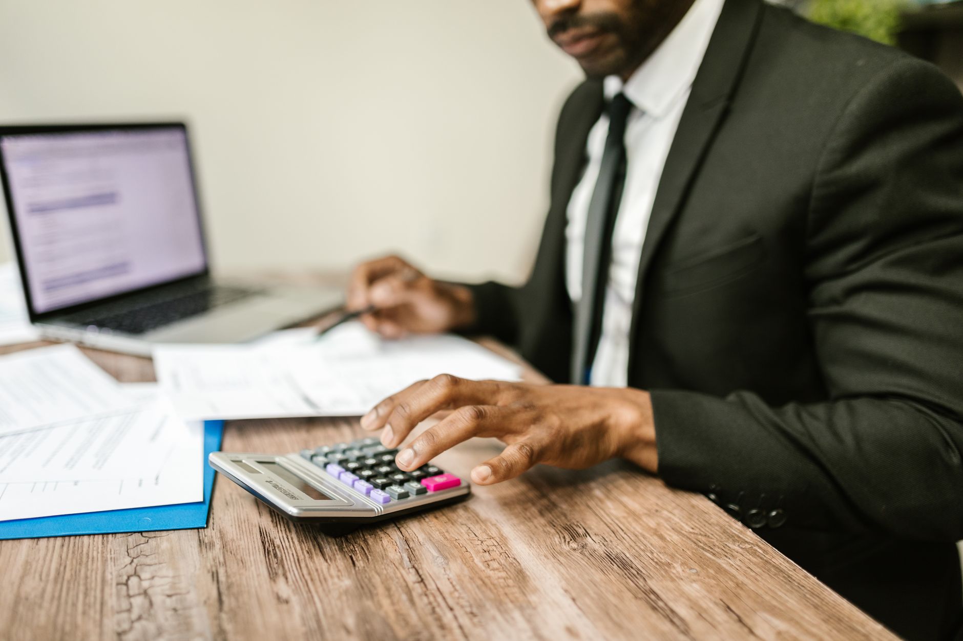 5 Reasons Accountants in Ballarat Need Online Stores in 2026